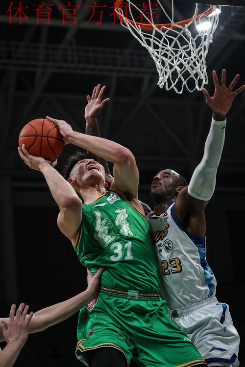 CBA常规赛：辽宁本钢队胜浙江方兴渡